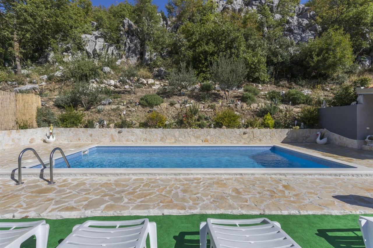 Holiday Home Dijamant Kučiće エクステリア 写真