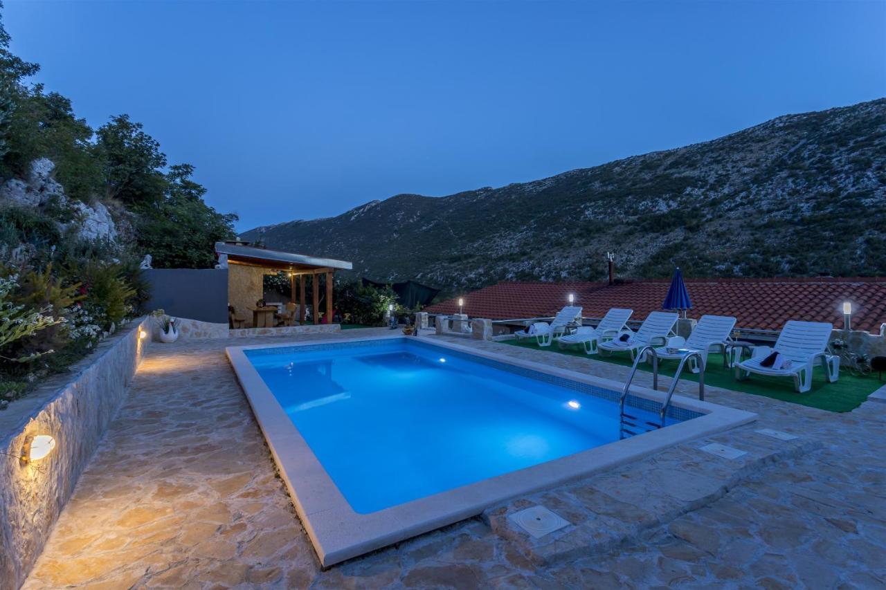 Holiday Home Dijamant Kučiće エクステリア 写真