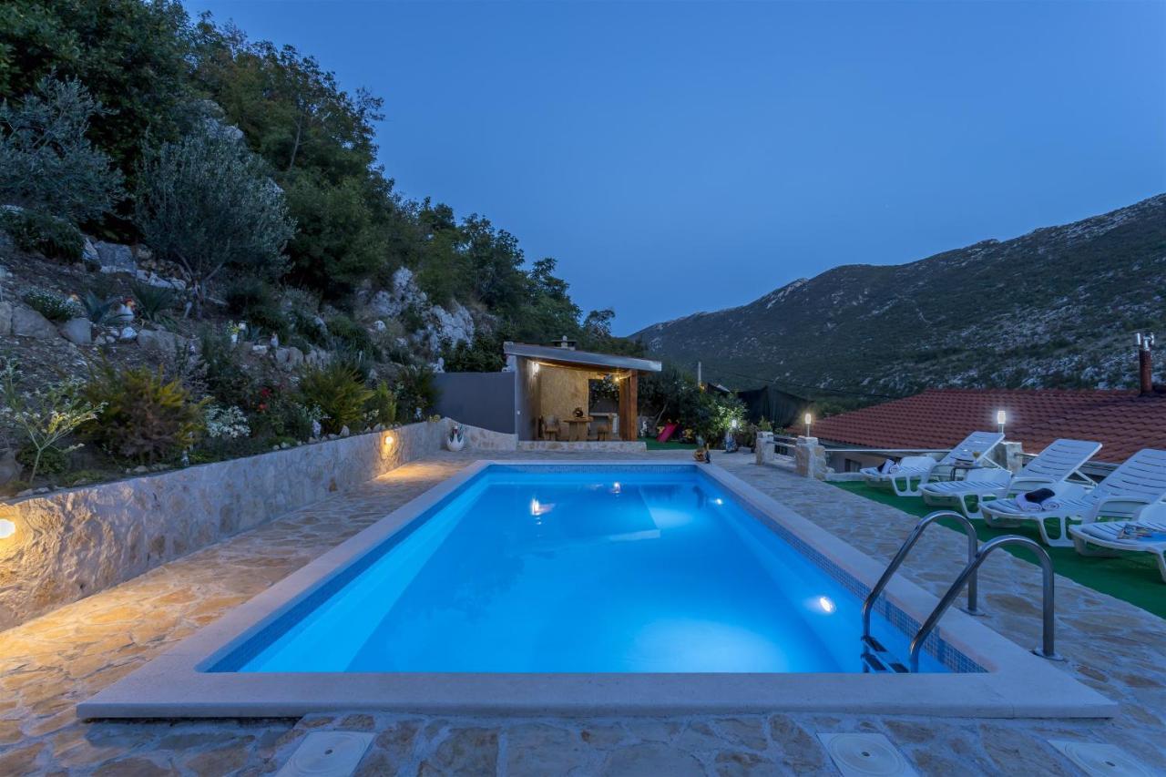 Holiday Home Dijamant Kučiće エクステリア 写真