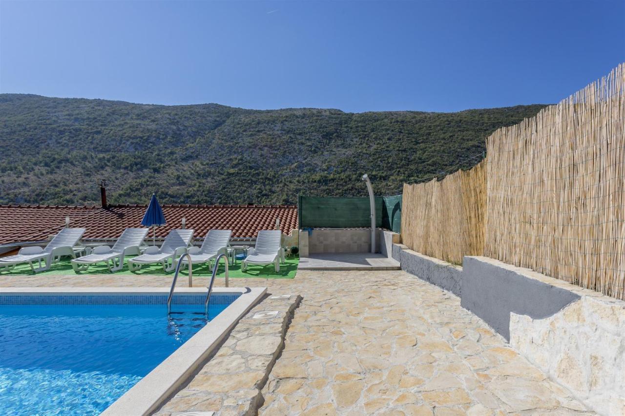 Holiday Home Dijamant Kučiće エクステリア 写真