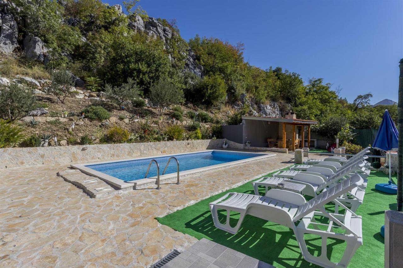 Holiday Home Dijamant Kučiće エクステリア 写真