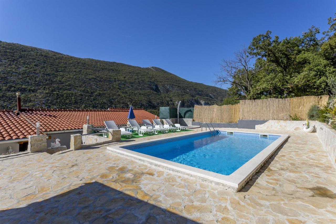 Holiday Home Dijamant Kučiće エクステリア 写真