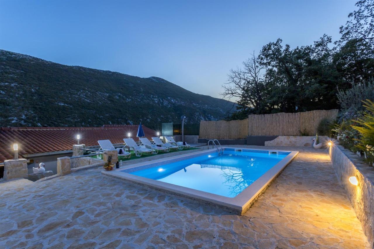 Holiday Home Dijamant Kučiće エクステリア 写真